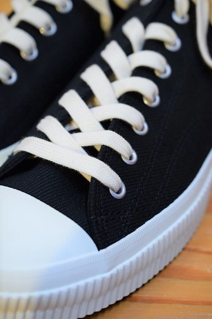 アイアンハート IRON HEART ローカットブラック スニーカー / アイアンハート IRON HEART IHSN-01 .IH LOW CUT