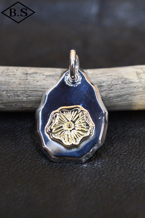 ファーストアローズ K18全金フラワーメタル 楽天市場】ポイント2倍