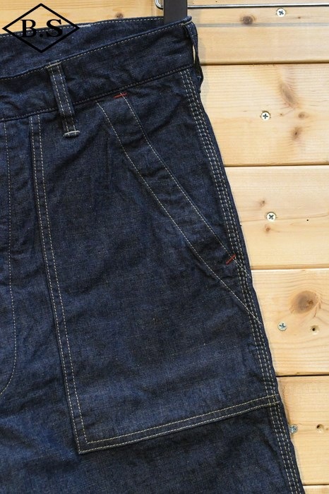 美品 DX100D DELUXEWARE デラックスウエア ハーフパンツ 34 美品 DX100D DELUXEWARE デラックスウエア ハーフパンツ 34