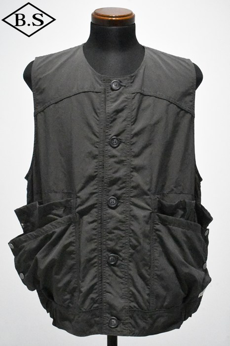 ササフラス SASSAFRAS ベスト SF-262326 Overgrown Hiker Vest / Charcoal