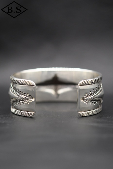 すべての商品 / インディアンジュエリー INDIAN JEWELRY 小物 バングル