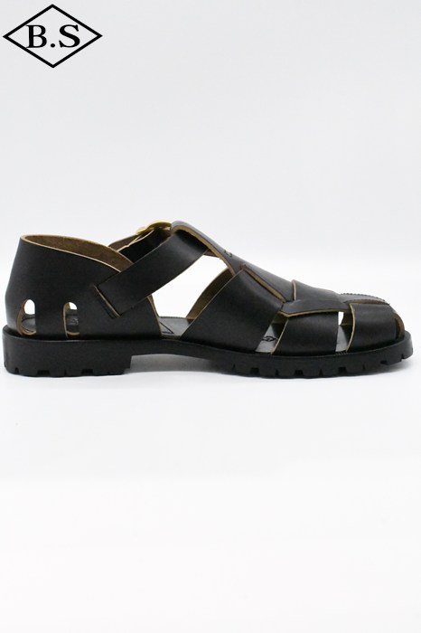 マリアムホースバット 茶芯ブラック, ヒリーミドルトラッカー