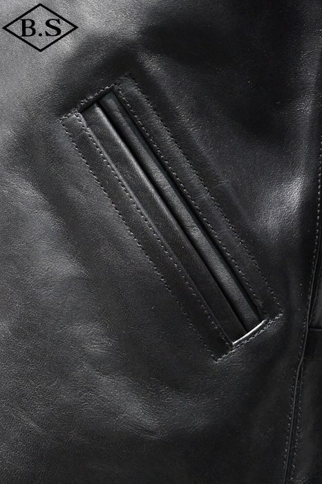 attractions製　Hurricane ブラックレザージャケット attractions製 Hurricane ブラックレザージャケット