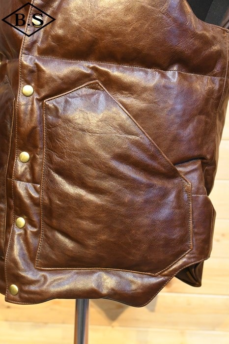 レインボーカントリー　チャレンジャー　シールブラウン　茶芯　馬革　　ダウンベスト Rainbow Country(レインボーカントリー) Horsehide Down Vest (Mono