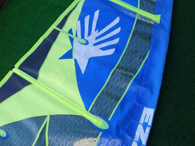 2019 ������������ ����5 EZZY TAKA 4.7m2  (���/USW-867��