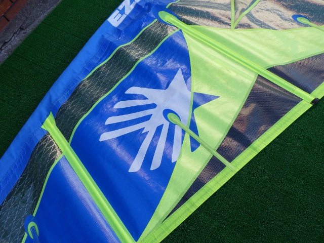 2019 ������������ ����5 EZZY TAKA 4.7m2  (���/USW-867��