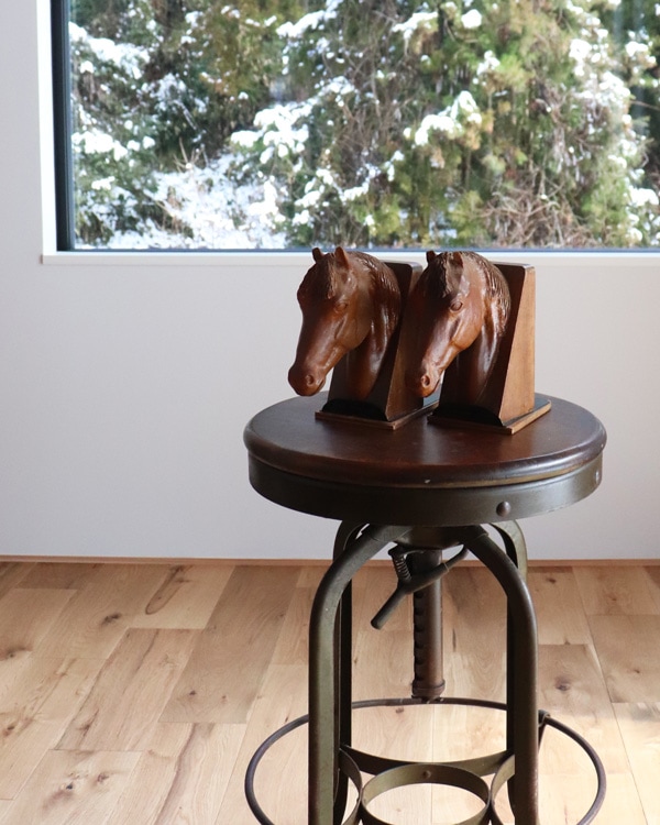 Pair of Wooden Horse Bookend｜木製ブックエンド