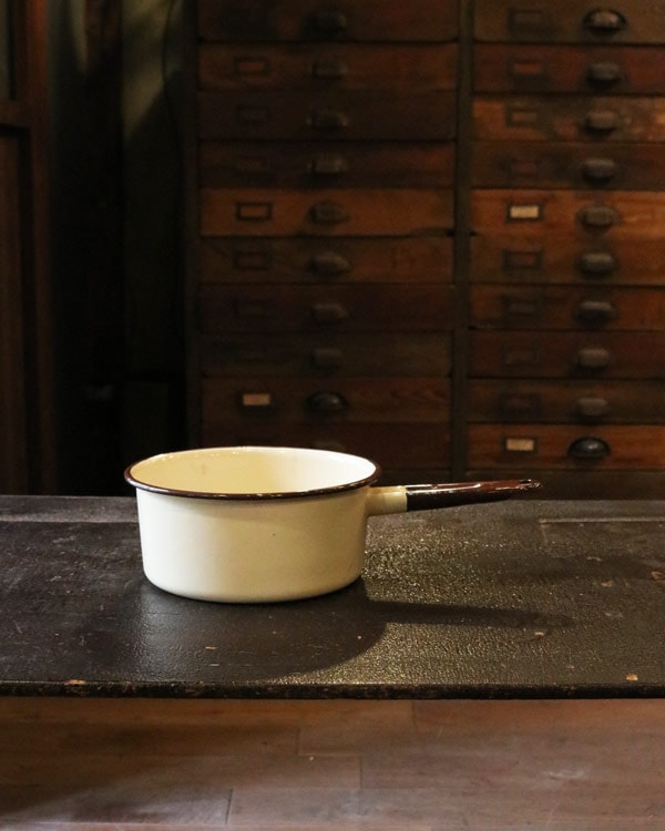 Enamel Pan|エナメルの片手鍋