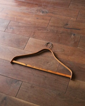 Wood Hanger A�������ϥ󥬡� A