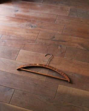 Wood Hanger D�������ϥ󥬡� D