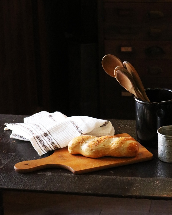 Wooden Cutting Board A | 木製カッティングボード A