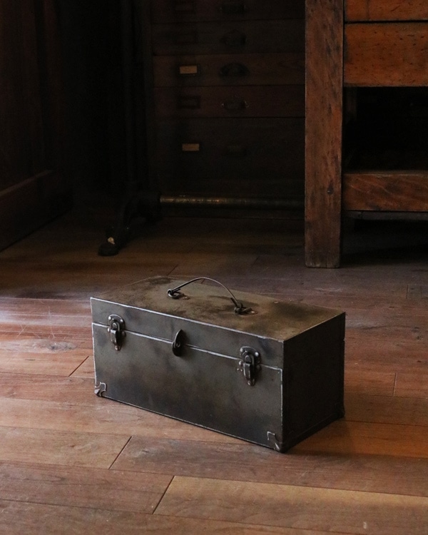 Metal Tool Box A｜鉄製ツールボックス A