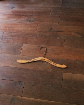 Wood Hanger C�������ϥ󥬡� C