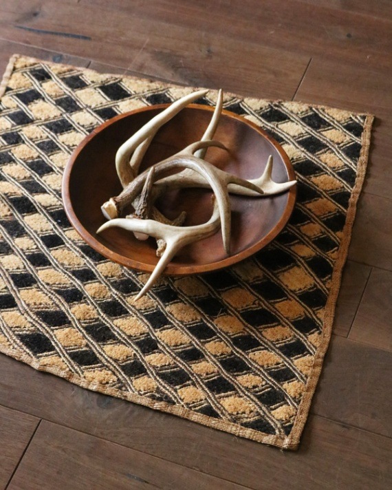 African Textile Kuba Fabric D｜アフリカンテキスタイル クバ布（草ビロード） KF-01