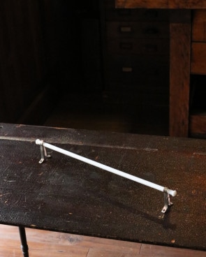 Milk Glass Towel Bar�åߥ륯���饹���Υ�����С�
