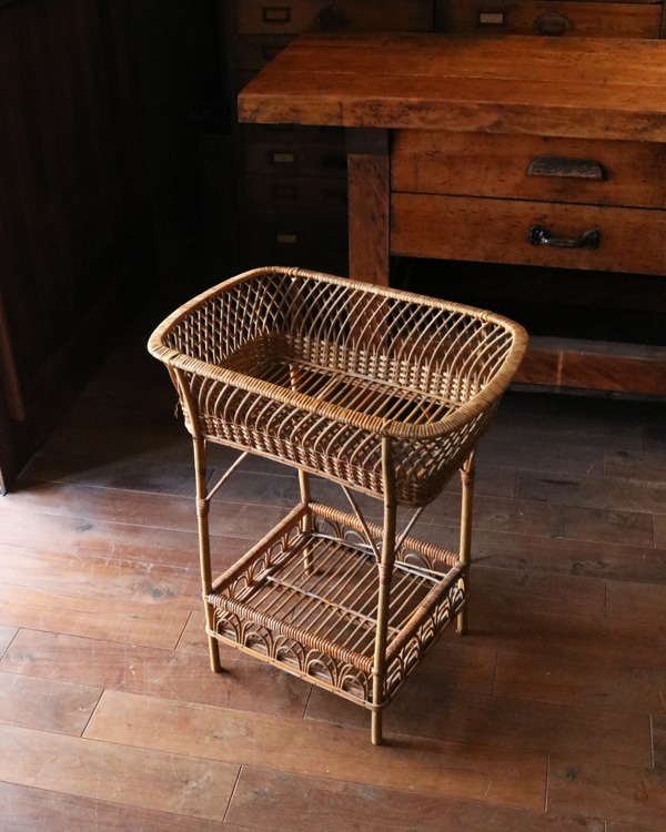 Rattan Stand Basket｜ラタン脱衣かごスタンドタイプ STB-21