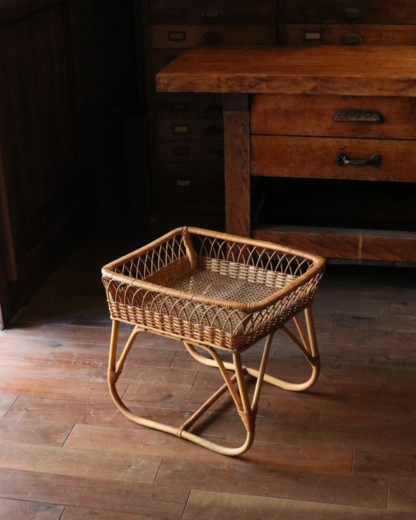 Rattan Stand Basket｜ラタン 脱衣かごスタンドタイプ STB-24