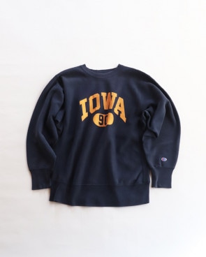 Vintage 80s Navy CHAMPION Reverse Weave Crewneck (M/L)