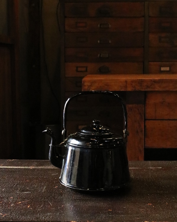 Enamel Kettle B|琺瑯製ケトル B
