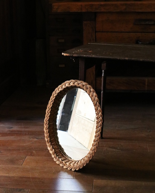 Rattan Flame Mirror｜ラタンフレームミラー