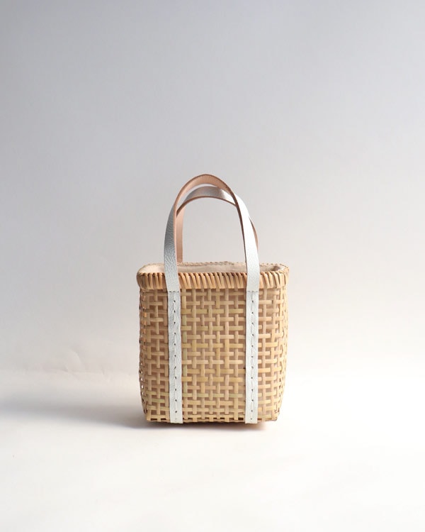 warang wayan ワランワヤン｜Bamboo amiami 四角バスケット ホワイト SS