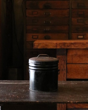 Iron Pot with Lid��Ŵ�����դ��ݥå�
