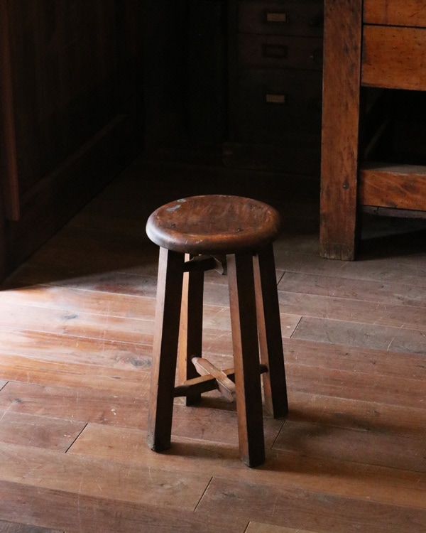 Wooden Round Stool RS-54｜木製ラウンドスツール RS-54