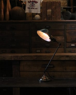 "FARIES" Desk LampFARIESҥǥ