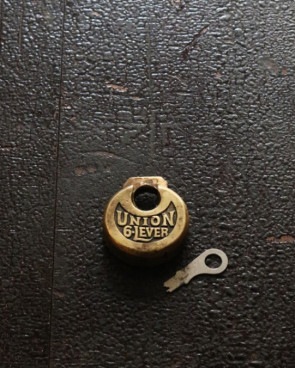 アメリカ製 ヴィンテージ YALE パドロック Pad Lock 南京錠 カギ PADLOCK MADE IN USA アイアン 南京錠 鍵付き パドロック キー