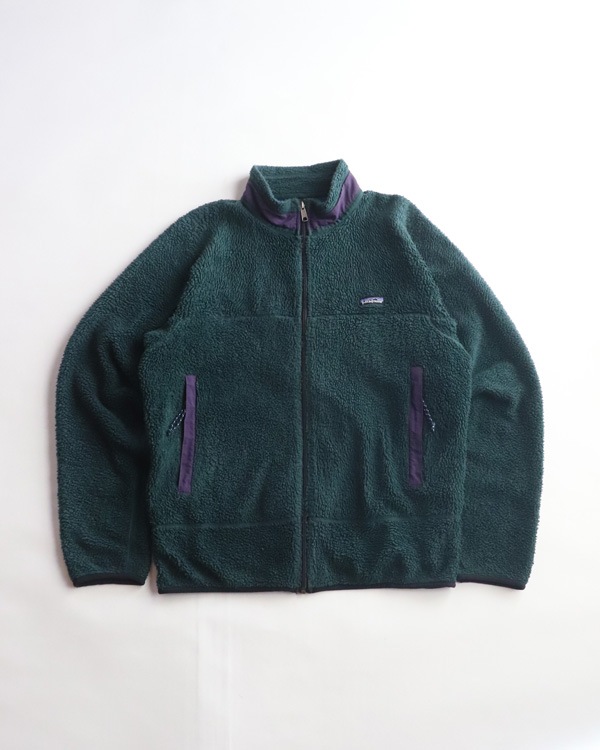 90's patagonia ハンターグリーン ミディアムギア。ビンテージ大容量 90´s patagonia ハンターグリーン ミディアムギア。ビンテージ大容量