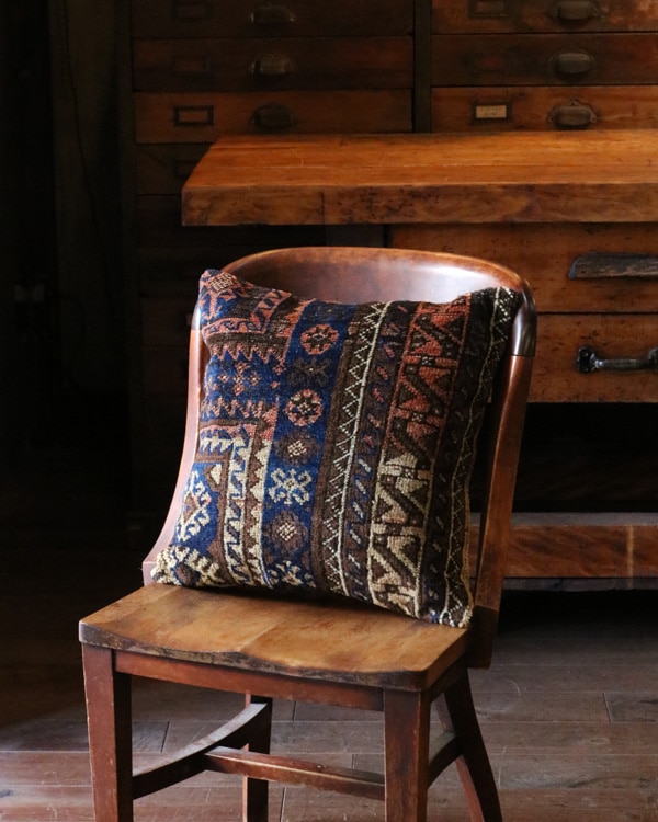 Old Carpet Cushion 45-45｜オールドカーペットクッション 45-45