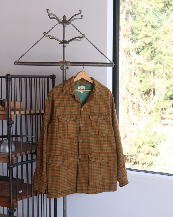 Vintage 70s Plaid WOOLRICH 4pocket Wool Shirt (L)