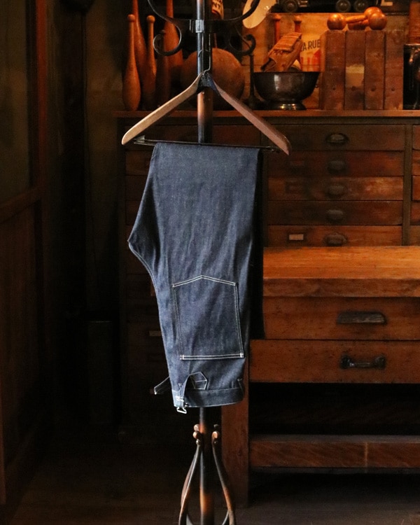 Clothes and Trousers Hanger｜クローズ&トラウザーハンガー