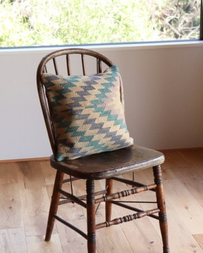 Old Kilim Cushion 40-Dåɥ९å 40-D