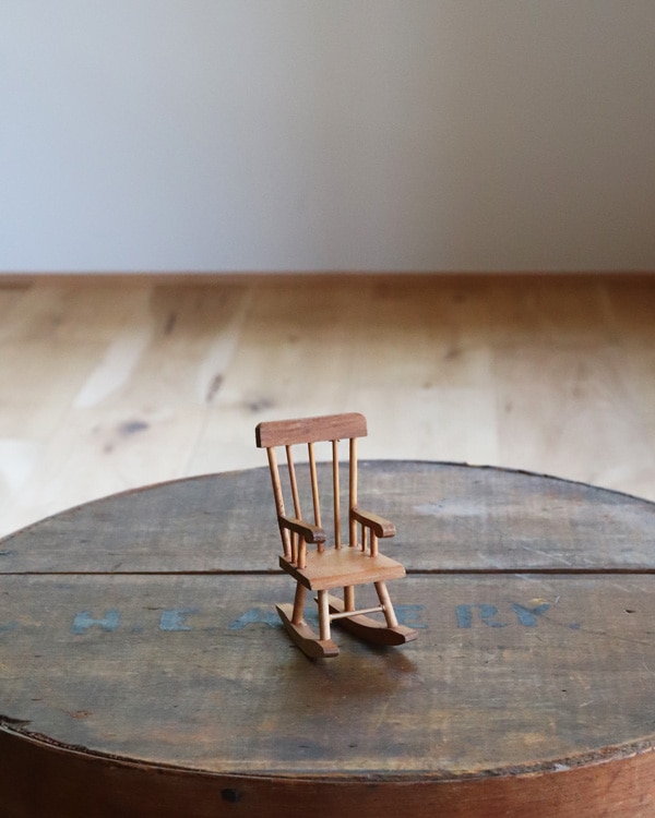 Miniature Rocking Doll Chair B｜ミニチュアロッキングドールチェア B
