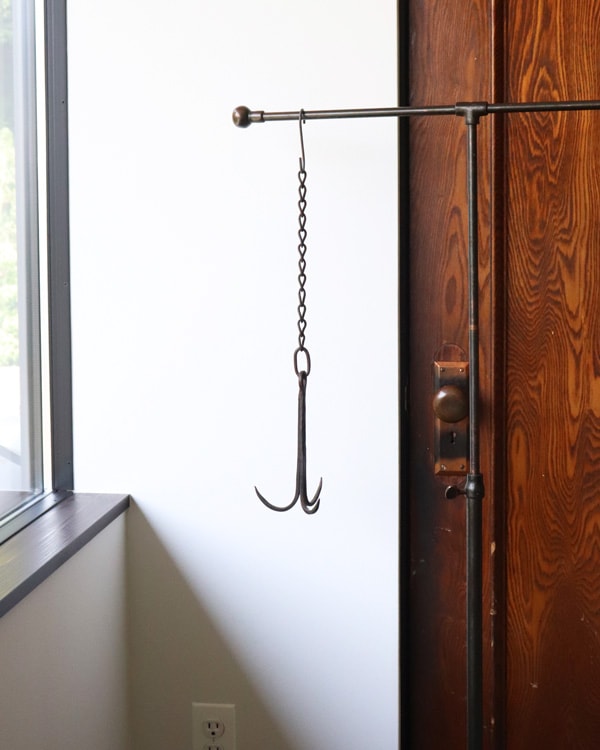 Hand Forged Hook w/chain B ｜ハンドフォージ チェーンフック B