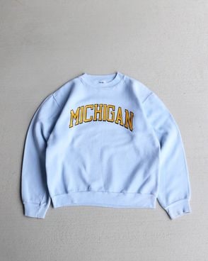 Vintage 90s Navy RUSSELL ATHLETIC Logo Crewneck (L)