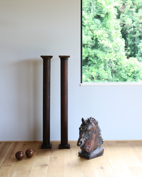 Pair of Column｜木製の柱