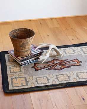 Pre-WW�� Double-Faced Hooked Rug����������ξ�̻��ͥեå��ɥ饰