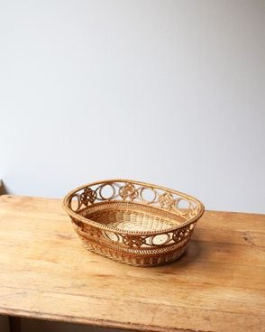 BASKET