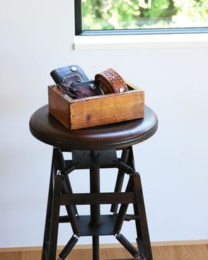c.1950s Primitive Industrial Wood Box��1950ǯ�庢�Υץ�ߥƥ��֤ʥ�������ȥꥢ����Ȣ