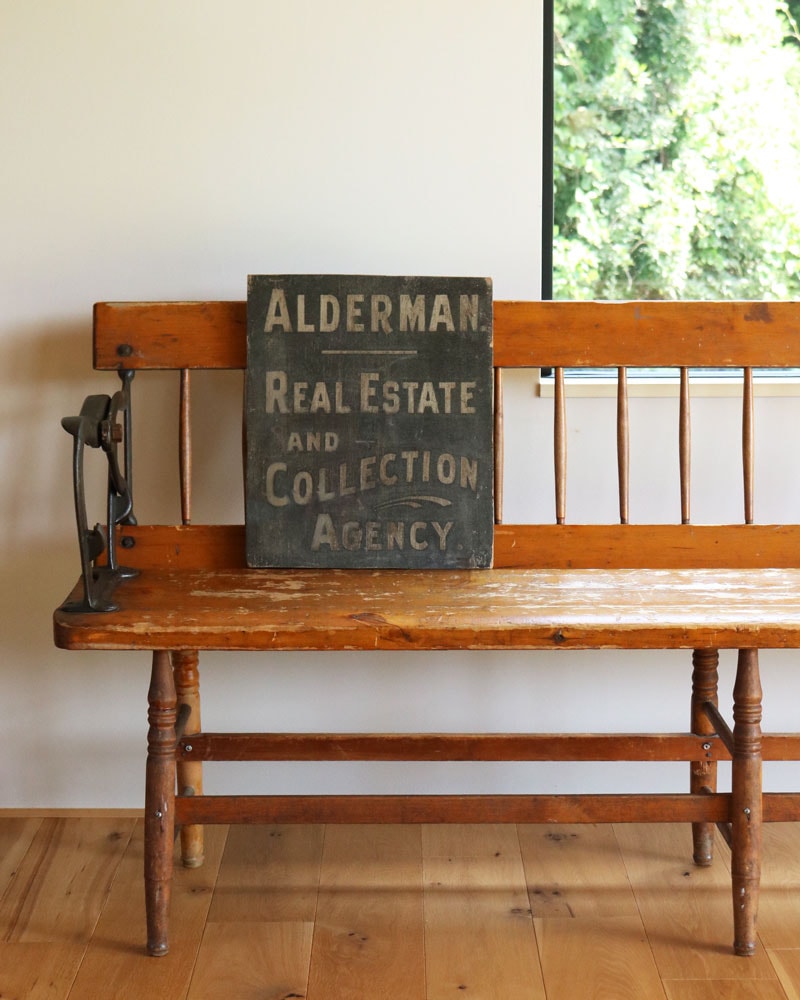 c.1910s “ALDERMAN REAL ESTATE” Sand-Finished Wood Sign｜1910年代頃 “ALDERMAN REAL ESTATE” サンドフィニッシュ ウッドサイン