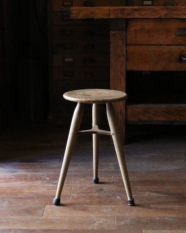 Wooden Round Stool RS-67�������饦��ɥ��ġ��� RS-67