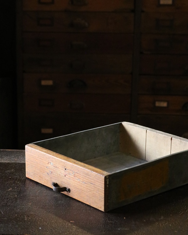 Drawer F���ڤȥ֥ꥭ�ΰ����Ф� F