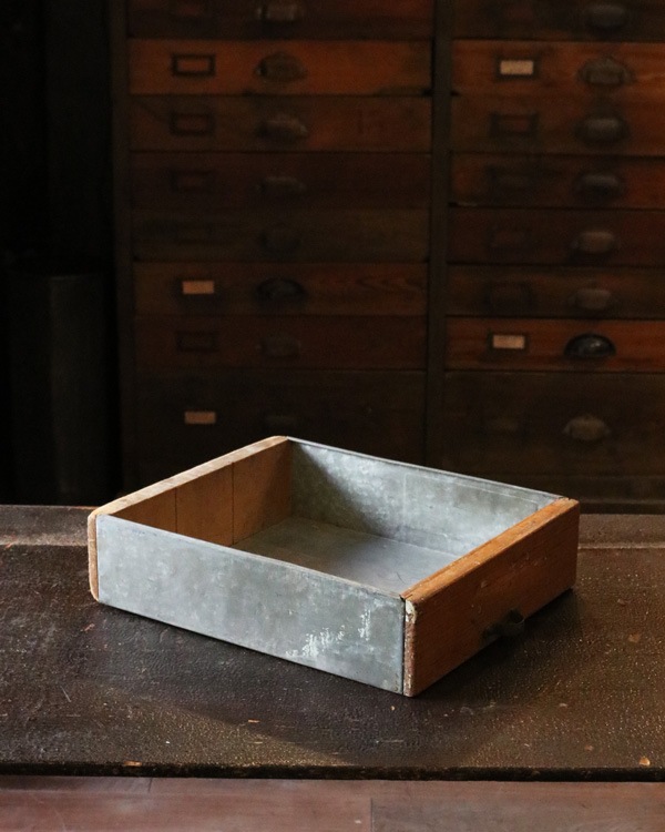 Drawer F���ڤȥ֥ꥭ�ΰ����Ф� F