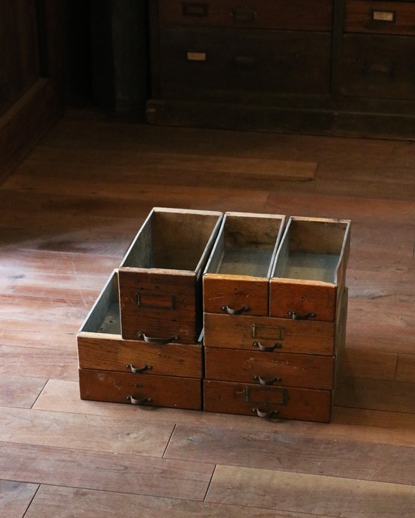 Drawer F���ڤȥ֥ꥭ�ΰ����Ф� F