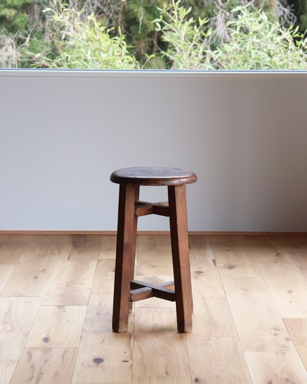 Wooden Round Stool RS-41�������饦��ɥ��ġ��� RS-41