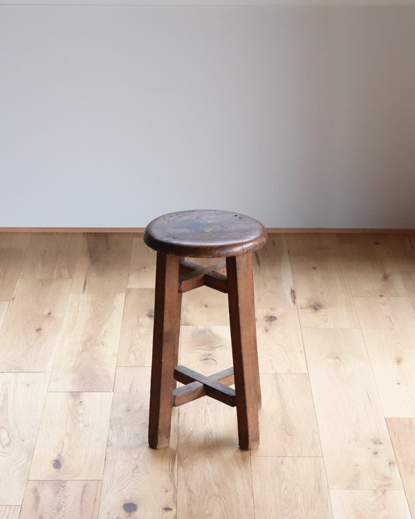 Wooden Round Stool RS-41�������饦��ɥ��ġ��� RS-41