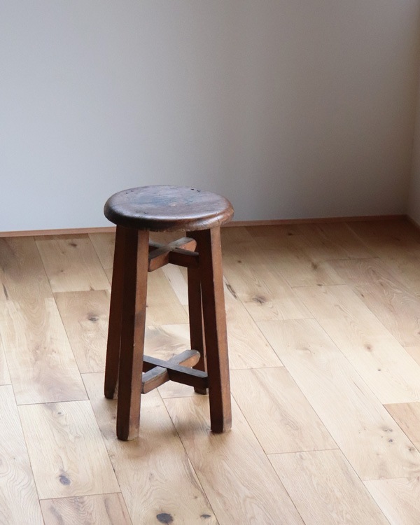 Wooden Round Stool RS-41�������饦��ɥ��ġ��� RS-41