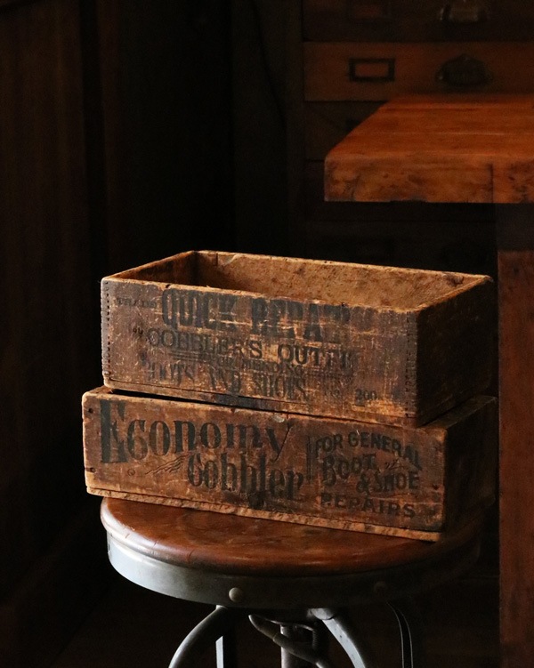 "Economy Cobbler" Shoe Repair Wood Box��"Economy Cobbler" ���塼��ڥ����åɥܥå���